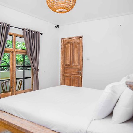 Bali Invest Living Hotell Canggu Exteriör bild
