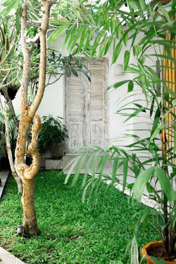 Bali Invest Living Hotell Canggu Exteriör bild